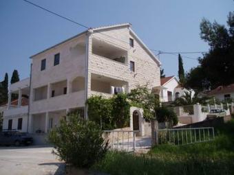 House with seaview Brac